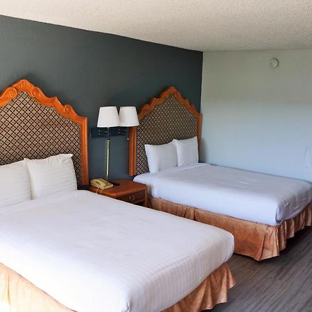 Hotel Elev8 Conroe Extérieur photo