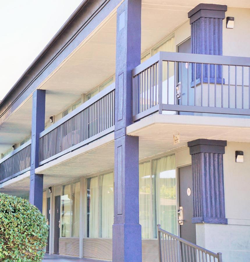 Hotel Elev8 Conroe Extérieur photo