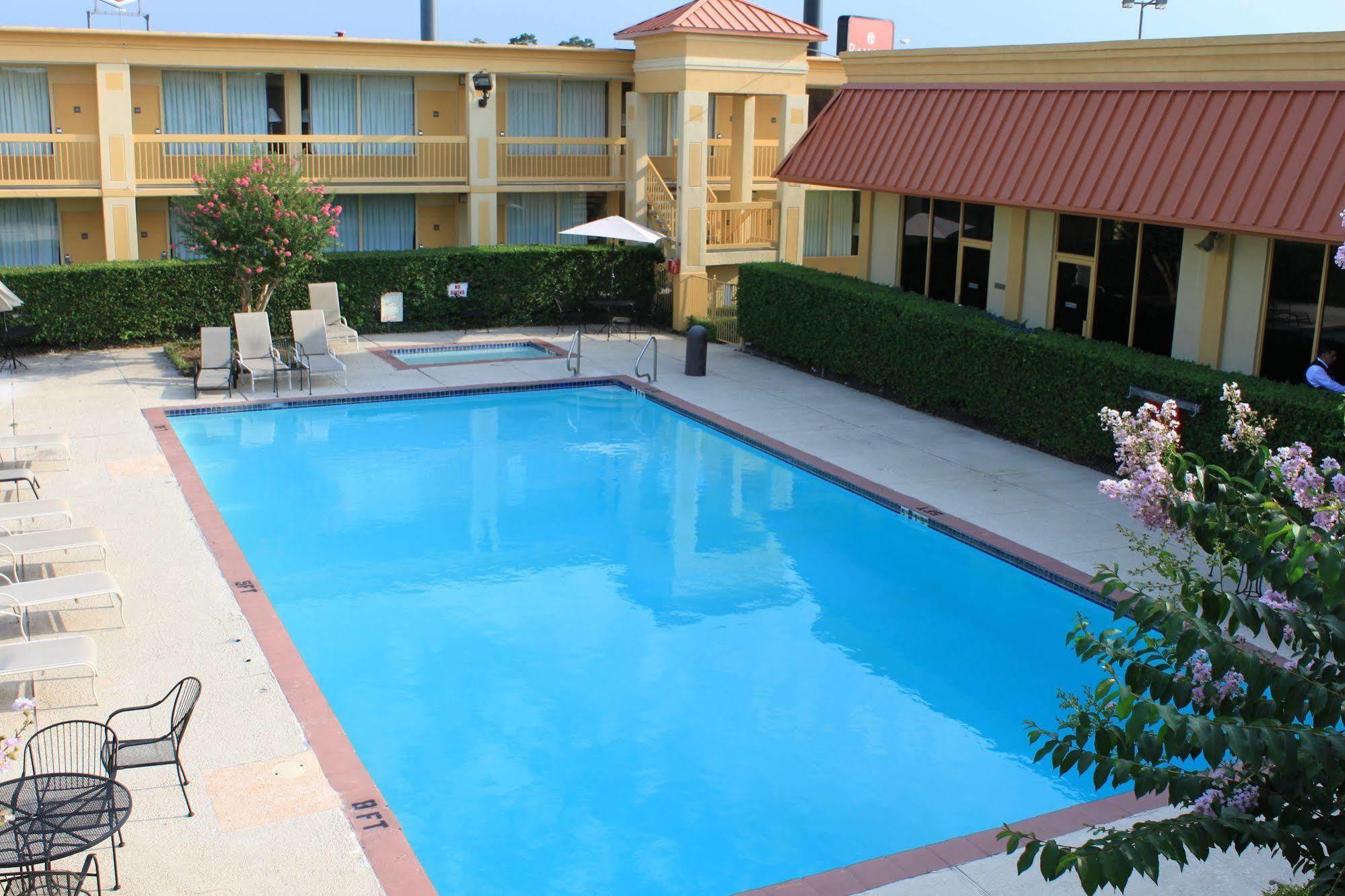 Hotel Elev8 Conroe Extérieur photo