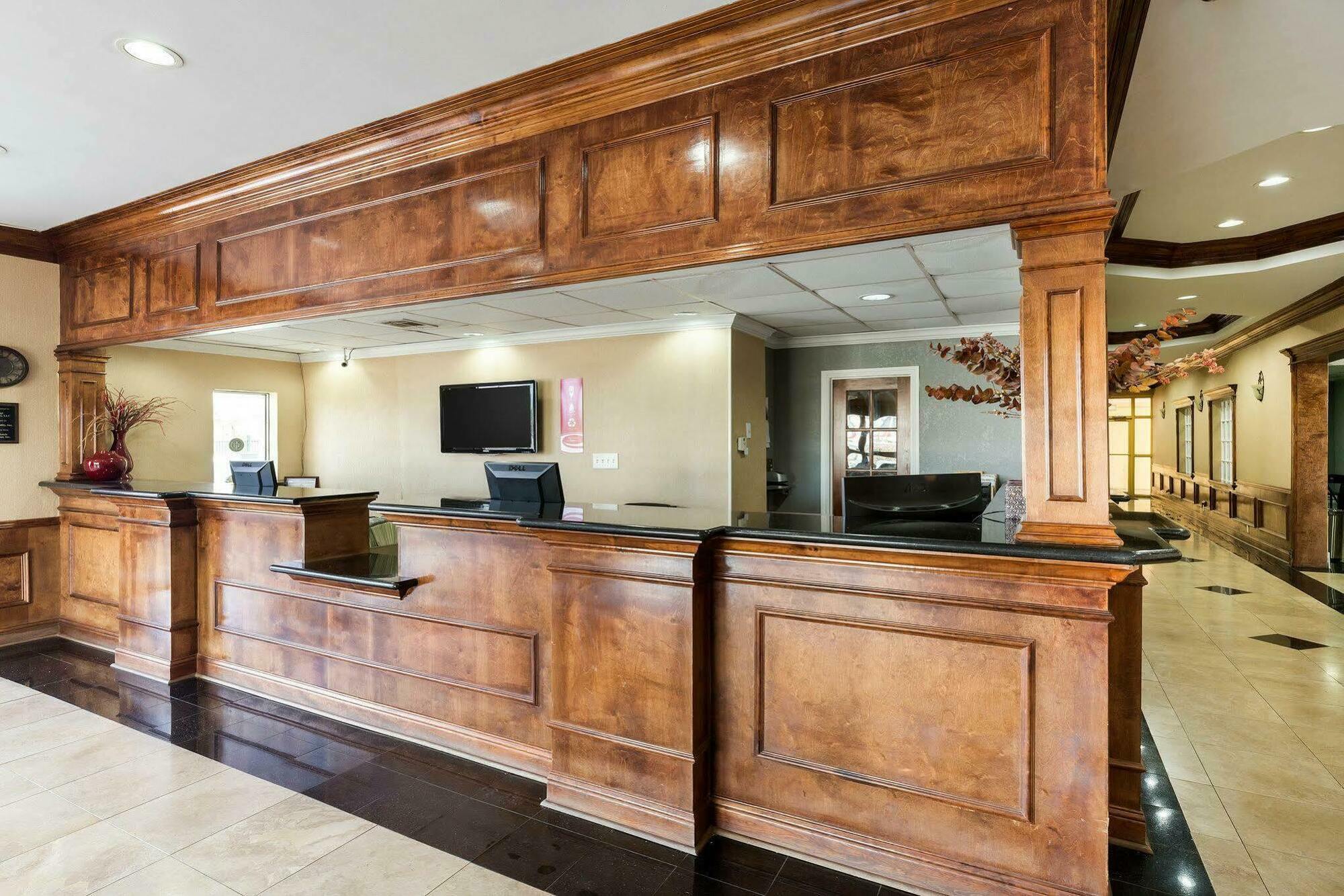 Hotel Elev8 Conroe Extérieur photo